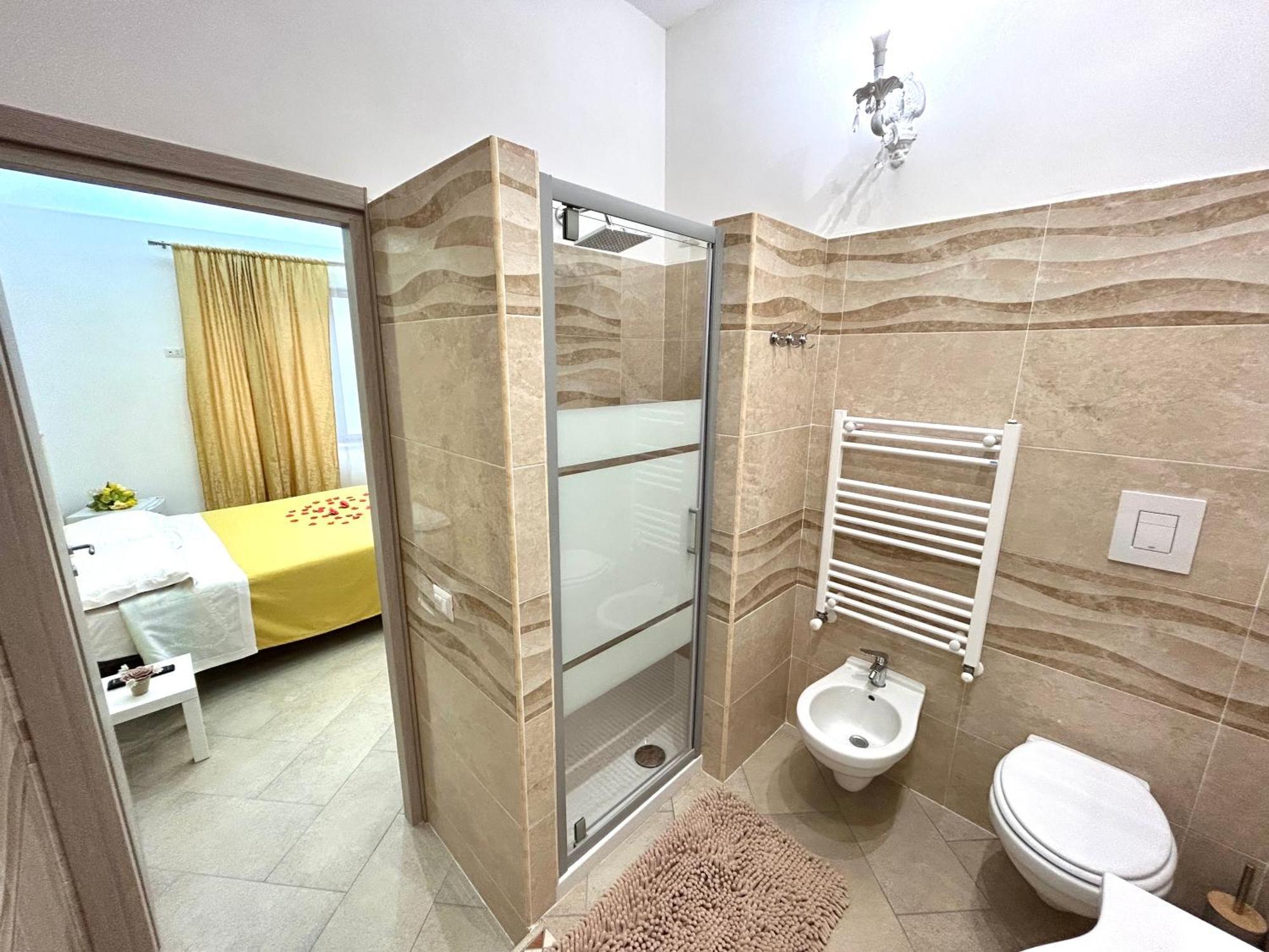 A Un Passo Dagli Dei Bed & Breakfast Pimonte Luaran gambar