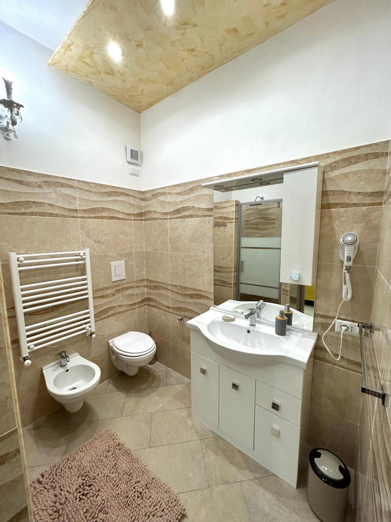 A Un Passo Dagli Dei Bed & Breakfast Pimonte Luaran gambar